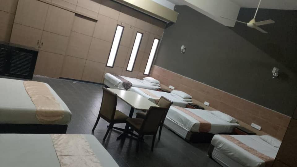 Golden Leaf Hotel Danga Bay Johor Bahru Oda fotoğraf